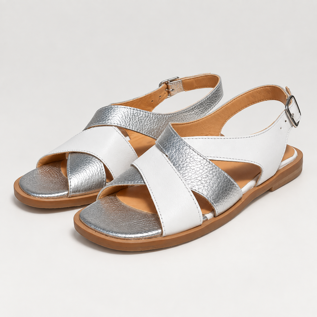 Grace Plata — vista frontal