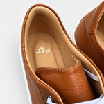 Detalle interior y cuero de zapatilla Isahia Curry