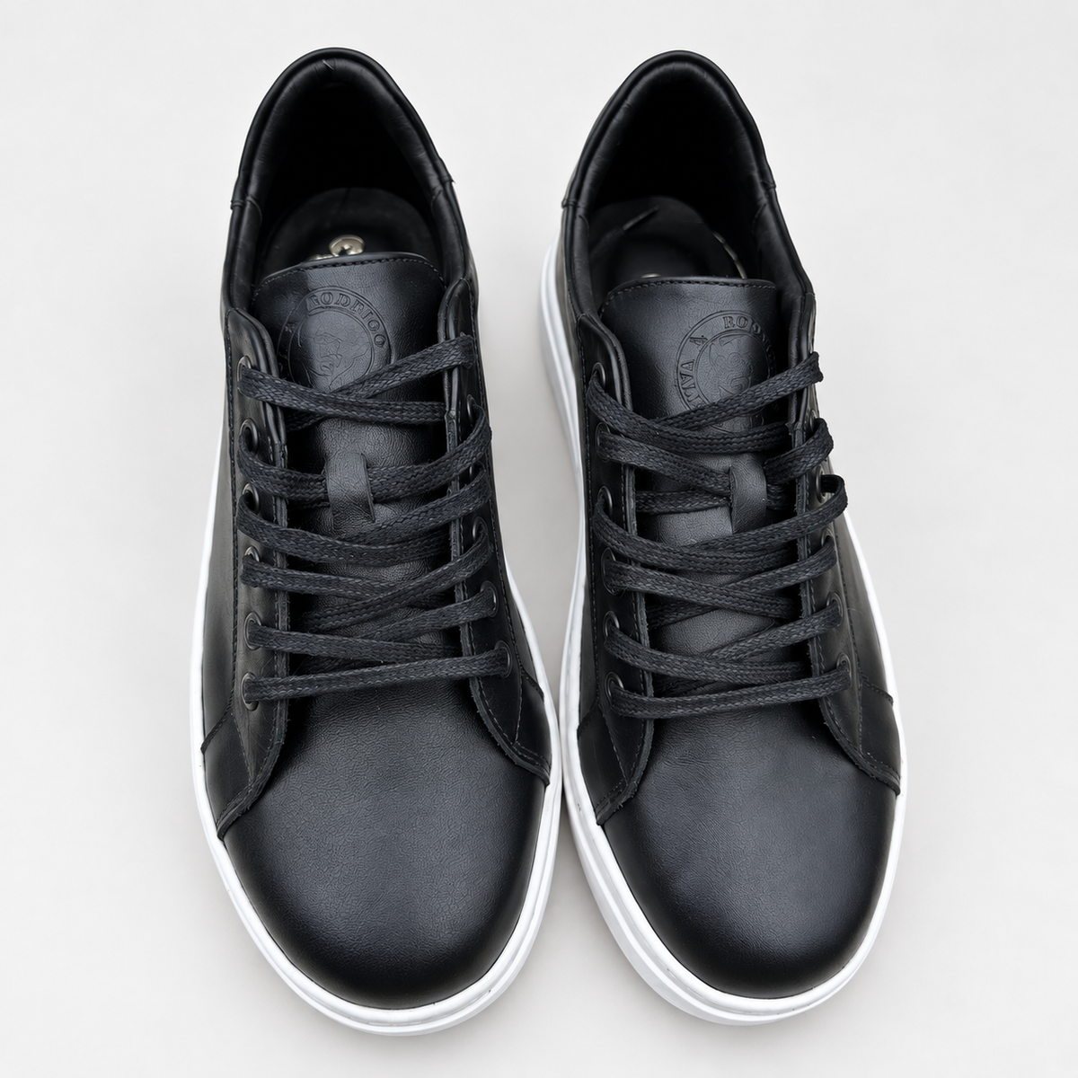 Zapatillas Isahia Negro de cuero napa, vista superior