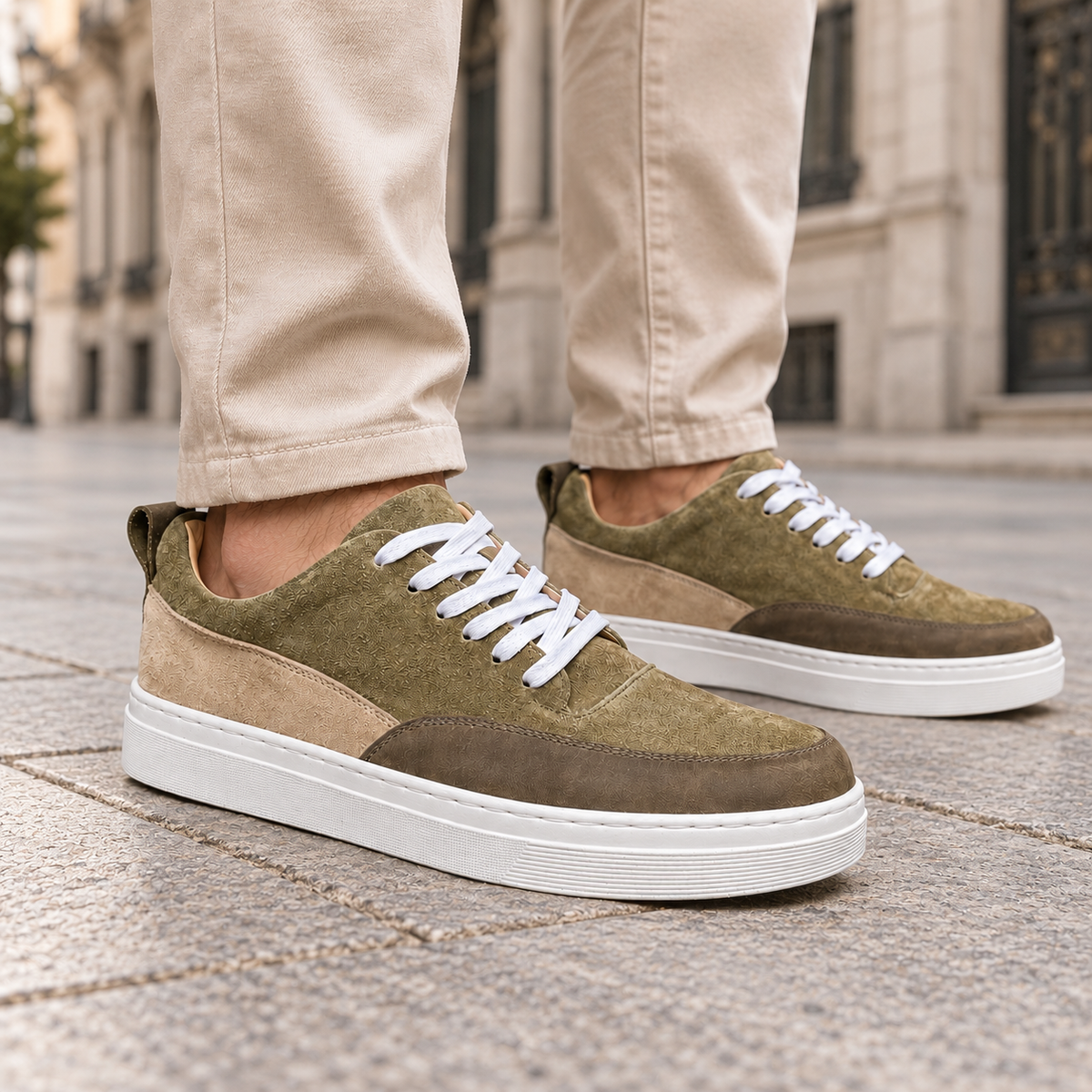 Jack Reno Verde/Arena con modelo en calle