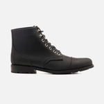 Jhon Negro Graso — fondo blanco gris uniforme